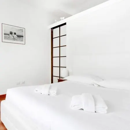 Pagano & Cenacolo Bright Milan